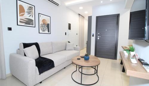 Two-Bedroom Deluxe Apartment with Balcony