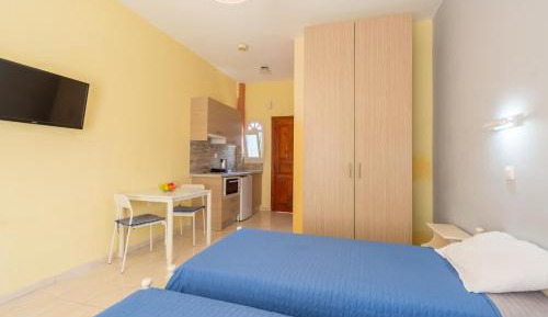 Studio Apartment with Balcony