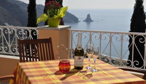 Apartment with Sea View