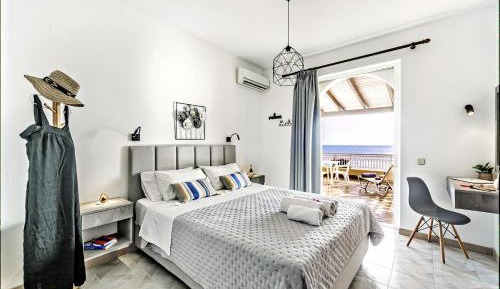 Two-Bedroom Deluxe Apartment with Ocean View