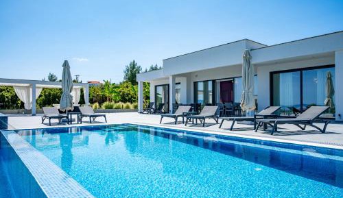 Villa VIP