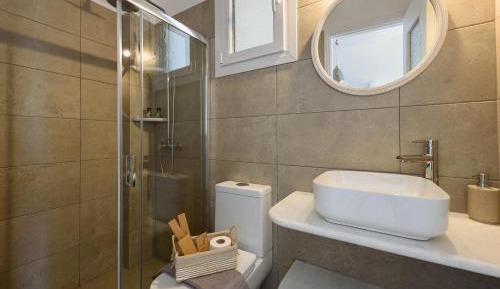 Studio (2 Adults)