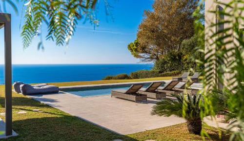 Deluxe Villa
