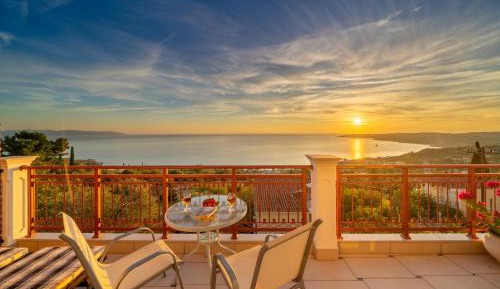 Villa with Sea View