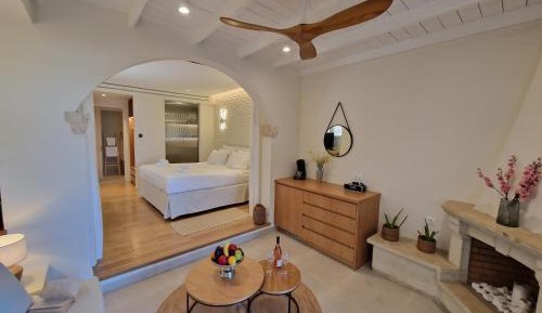 Superior Family studio -Sea and Pool View (2 Adults+ 2 Children)