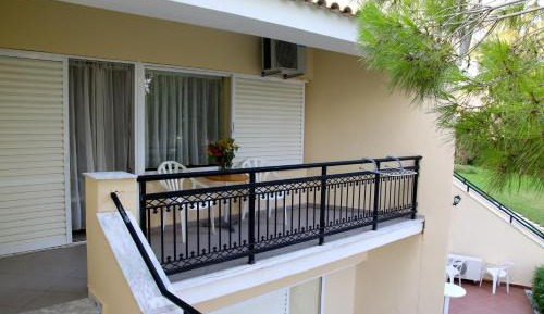 Quintuple Room (5 Adults)