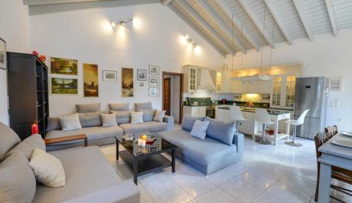 One-Bedroom Villa