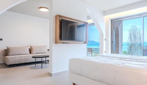Premium Two Bedroom Suite with Sea View