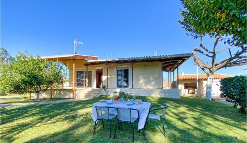 Three-Bedroom Vacation Home 