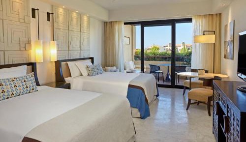 Deluxe Garden View, Guest room, 2 Twin/Single Bed(s), Balcony