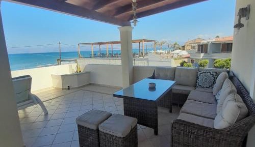 Villa - Beach Front