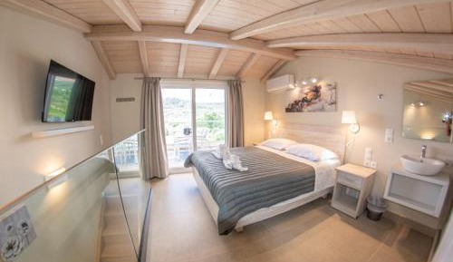 Junior Suite with Balcony