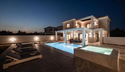 Villa with Private Pool