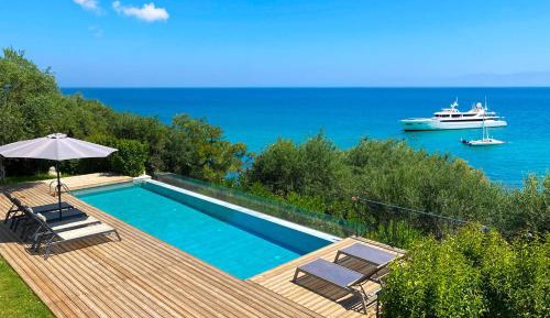 Villa - Beach Front