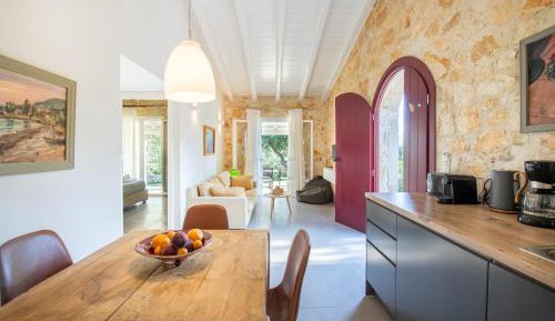 Villa with Garden View
