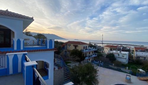 One-Bedroom Apartment with Sea View and Balcony