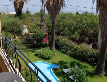 Apartment with Garden View