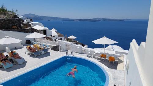 Superior One Bedroom Apartment with Caldera View