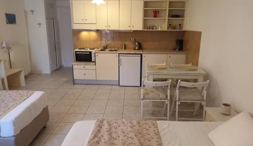 Studio (4 Adults)