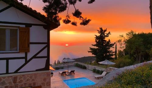 Deluxe Villa