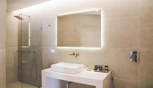 Super Paradise Junior Sea View Suite