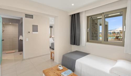 Deluxe Double Suite with Direct Sea View