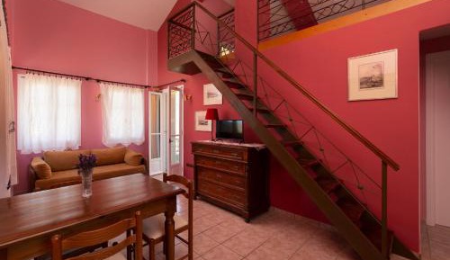 Deluxe Family Suite