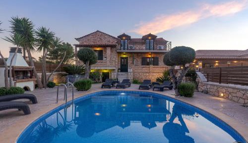 Four-Bedroom Villa with Private Pool