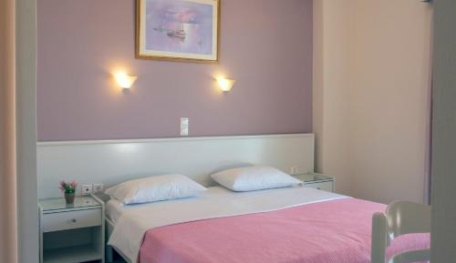 Deluxe Double Room with Partial Sea View