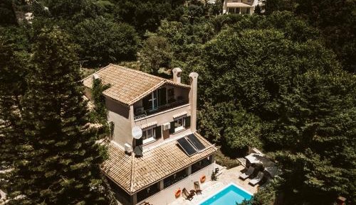 Private Villa with Heated (Apr - mid Jun, mid Sep - Nov) Swimming Pool and Hot Tub