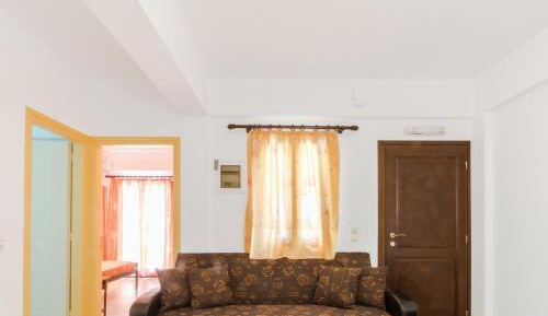 One-Bedroom Apartment (4 Adults)
