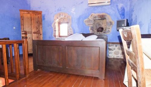 One-Bedroom Apartment - Split Level