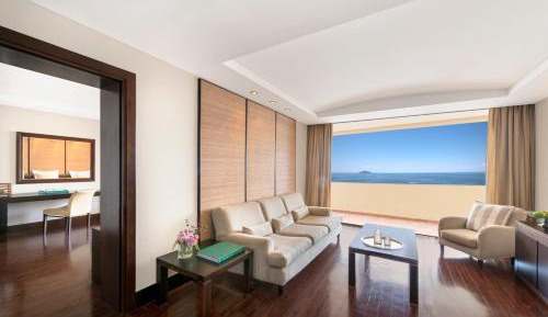 Superior Two Bedroom Suite Sea/Marina View