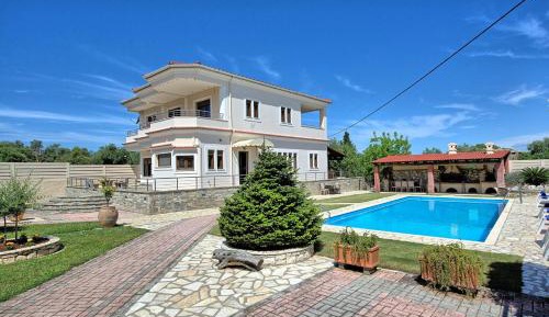 Villa with Private Pool