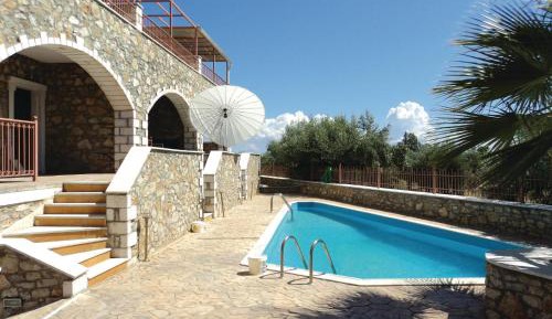 Three-Bedroom Vacation Home 