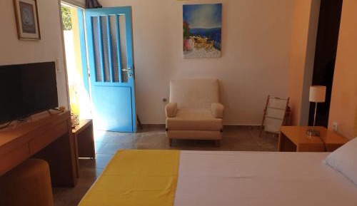 Standard Twin Room with Sea View