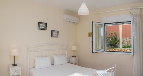 One-Bedroom Apartment with Balcony