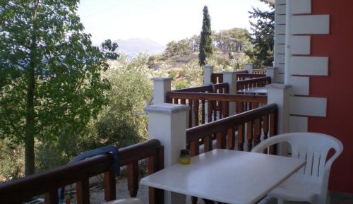 Apartment (2-4 Adults) with Sea View