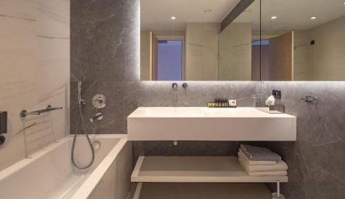 Suite with Panoramic Sea View