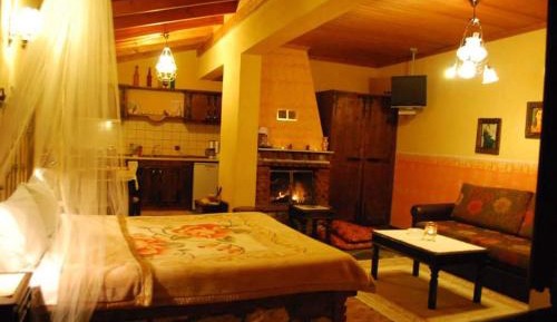 Family Studio with Fireplace