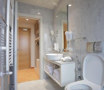 Double or Twin Room with Extra Bed