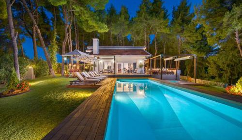 Four-Bedroom Villa with Private Pool