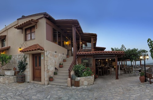 Asites Hotel | Earino