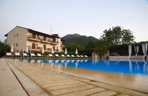 Klitoria Hotel | Mont Helmos Hotel