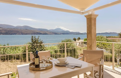 Lixouri House | Apollonides Seafront Villa 1 “Aoede”
