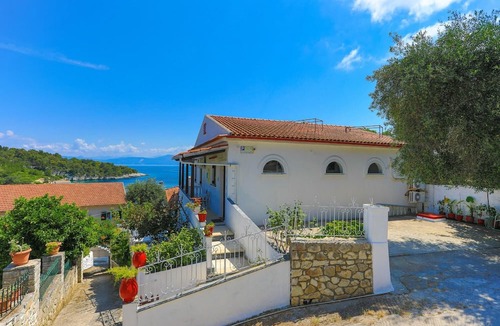 Gaios Apartment | Faros Tria in Gaios With 1 Bedrooms and 1 Bathrooms
