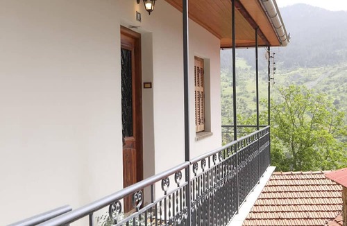 Metsovo House | Beautiful Bed House in Metsovo