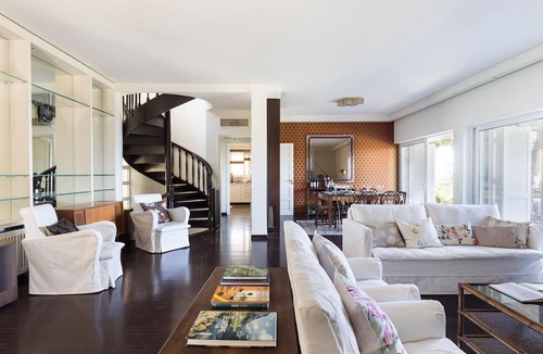 Mikri Mantineia Villa | Old Sport Mansion