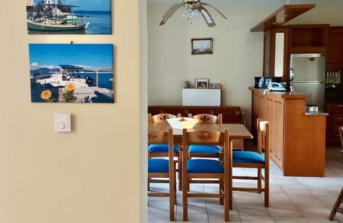 Agios Nikolaos House | 3-bed House Sleeps 7 With Garden