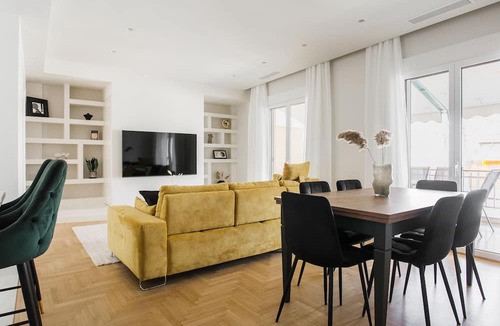 Ilisia Apartment | Spectacular 3BR Apartment in Pangrati